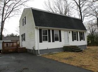 6 Birch St, Amesbury, MA 01913