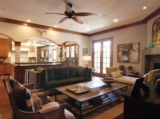 751 Beverly St, Houston, TX 77007