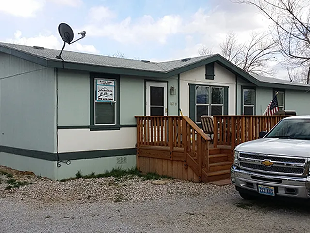 5690 Lupin Dr photo 1