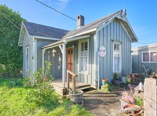 1310 Bay Ave, Ocean Park, WA