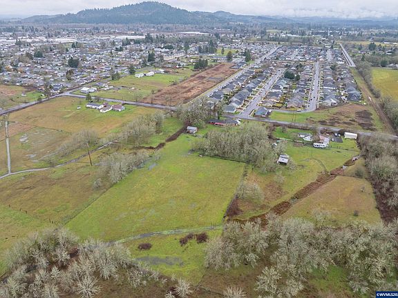 4th image of 31666 SW 5th St