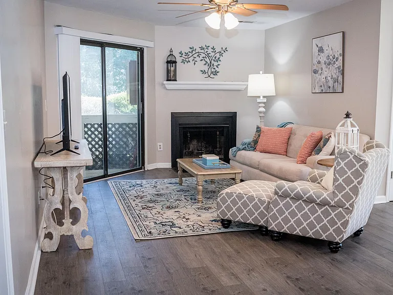 340 Sandpiper Dr #C — Photo 10