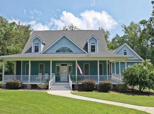 517 N Line Dr, Hampstead, NC 28443