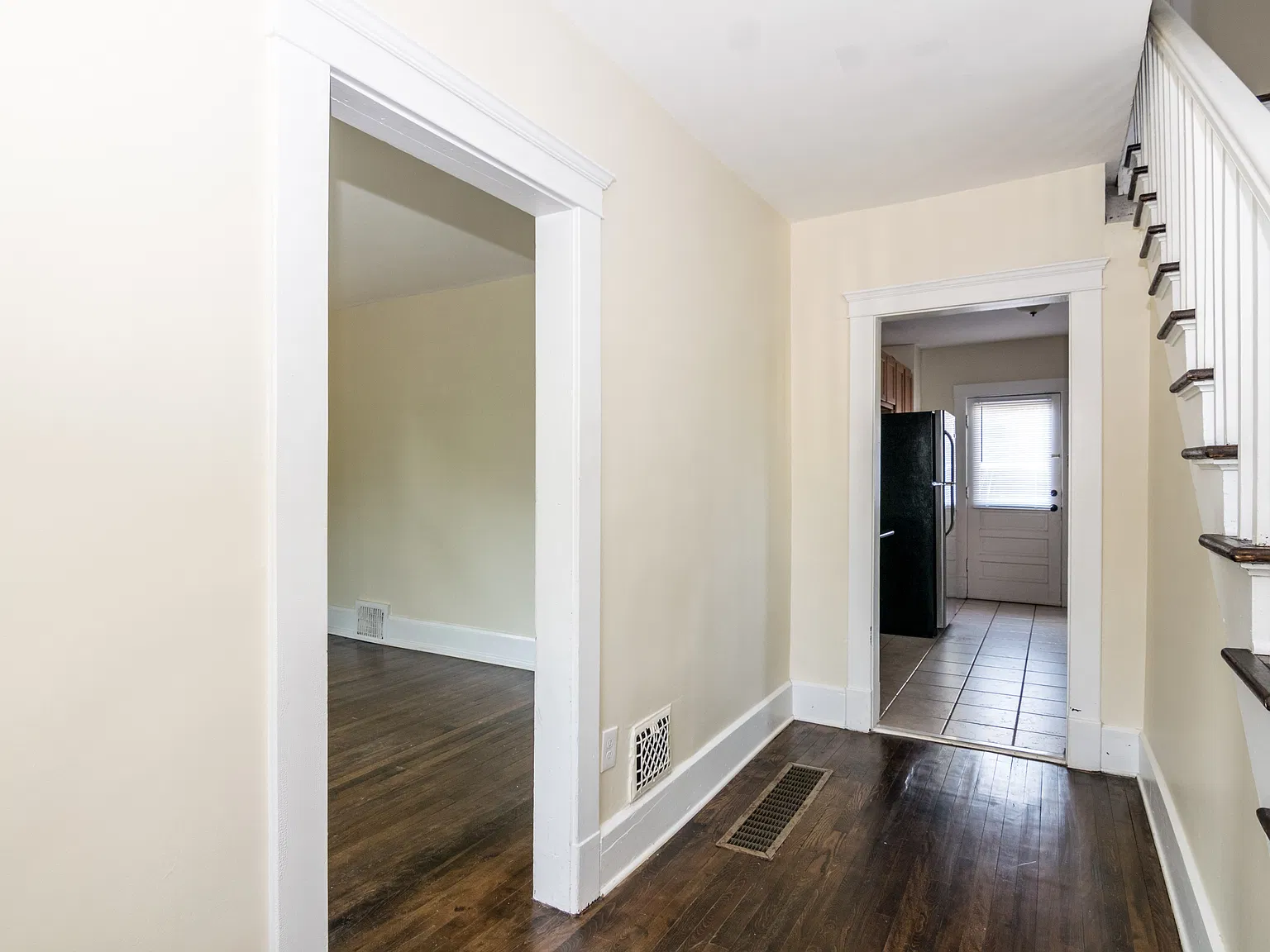 221 Mosley - 1 — Photo 2