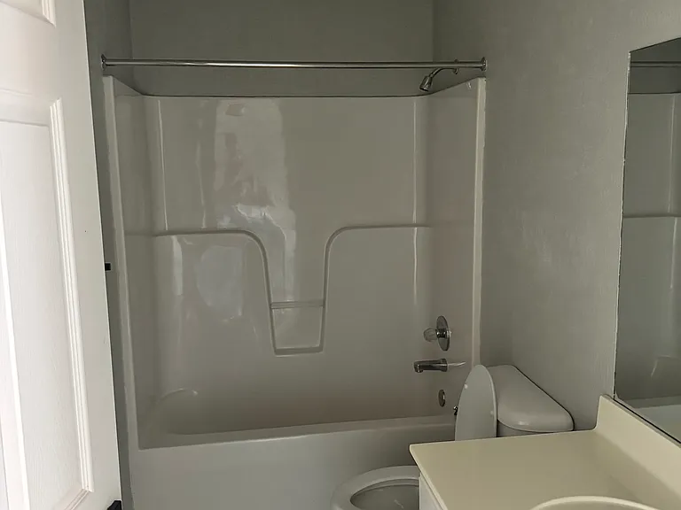 4165 E Skillern Rd — Photo 2