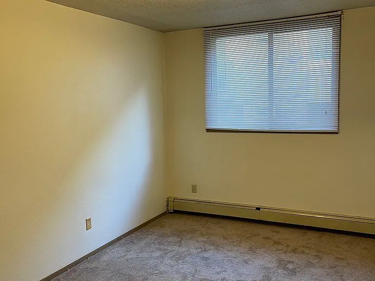 318 Ridgeland Ave #1 — Photo 6