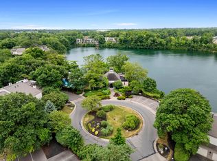 1452 Cliff Ct, Columbus, OH 43204