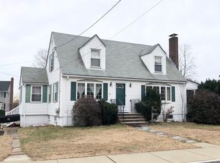 76 Upton Rd, Waltham, MA 02452