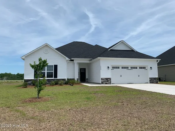 1840 Olde Towne Pointe Boulevard, Jacksonville, NC 28546