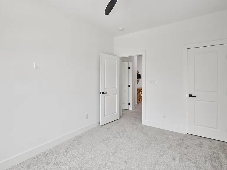 6808 Madrid St — Photo 35