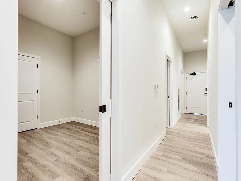 NOW LEASING - GALLERY GARDEN APTS — Photo 10