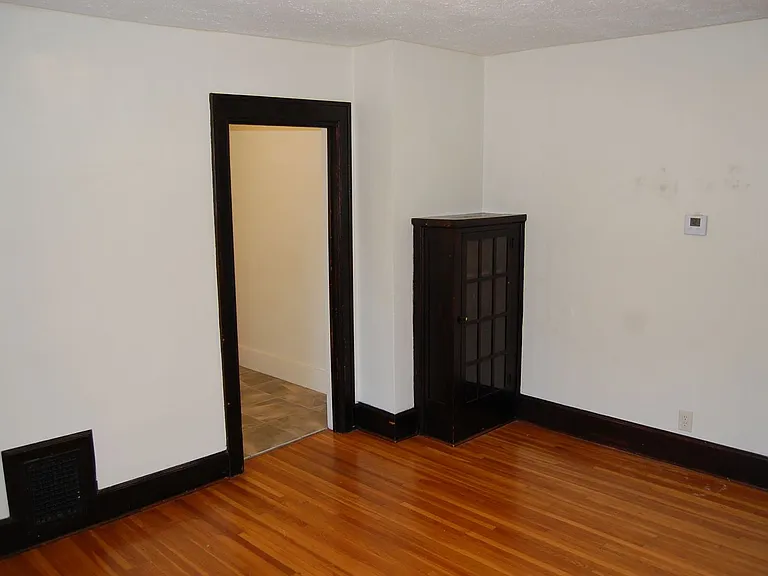 1345 B Street — Photo 4