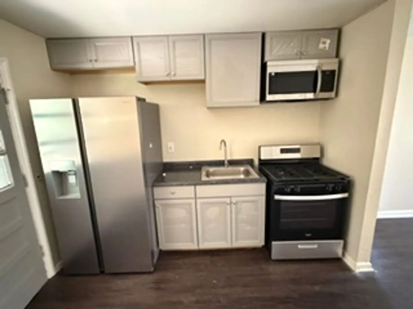 1220 Martin Luther King JR. Blvd. #14 — Photo 2