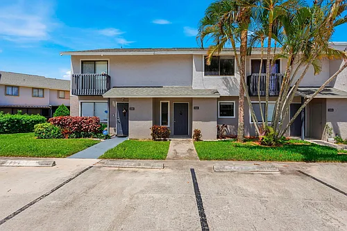 2305 Seaside Dr Photo 1