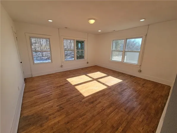 5206 King Hill Ave, Saint Joseph, MO 64504