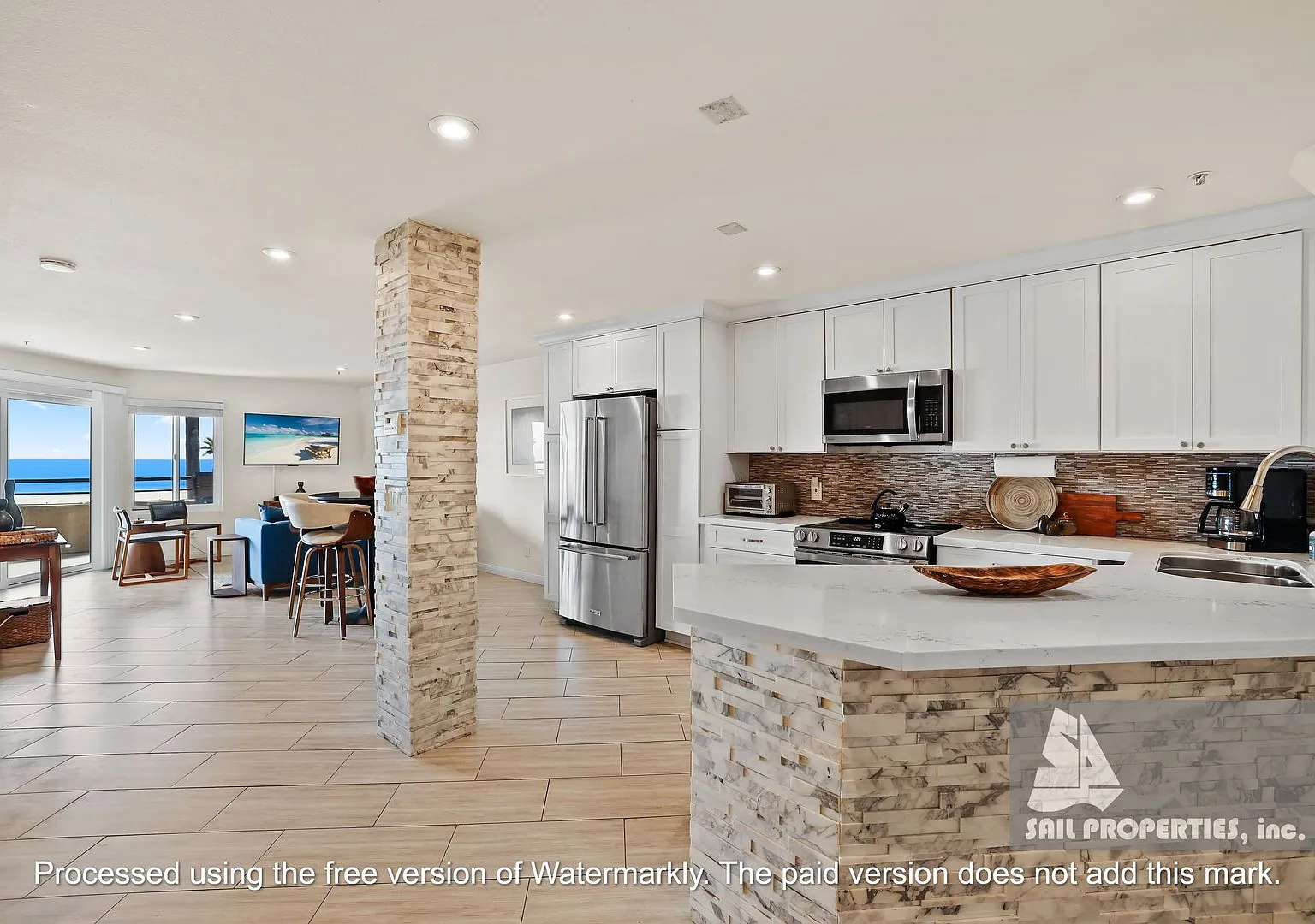 Beach-Chic Vacation Rental with Ocean Views — Photo 3