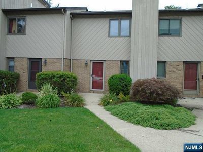 2163 Ellery Ave, Fort Lee, NJ, 07024