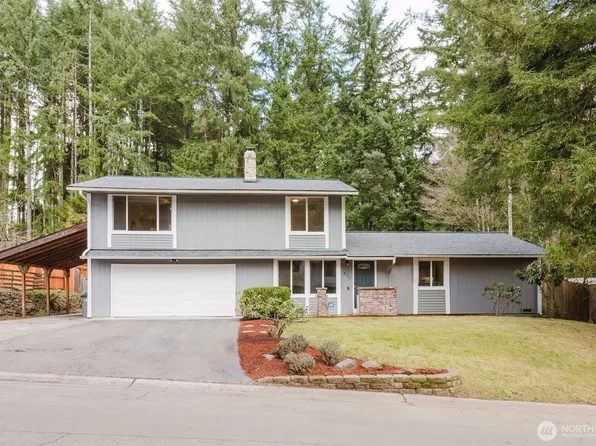 611 NE Conifer Drive, Bremerton, WA 98311