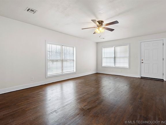 5th image of 333 E Will Rogers Blvd