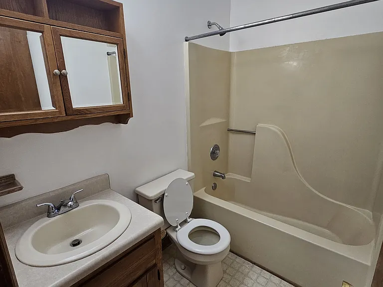 7090 Bruce Academy Ct — Photo 10