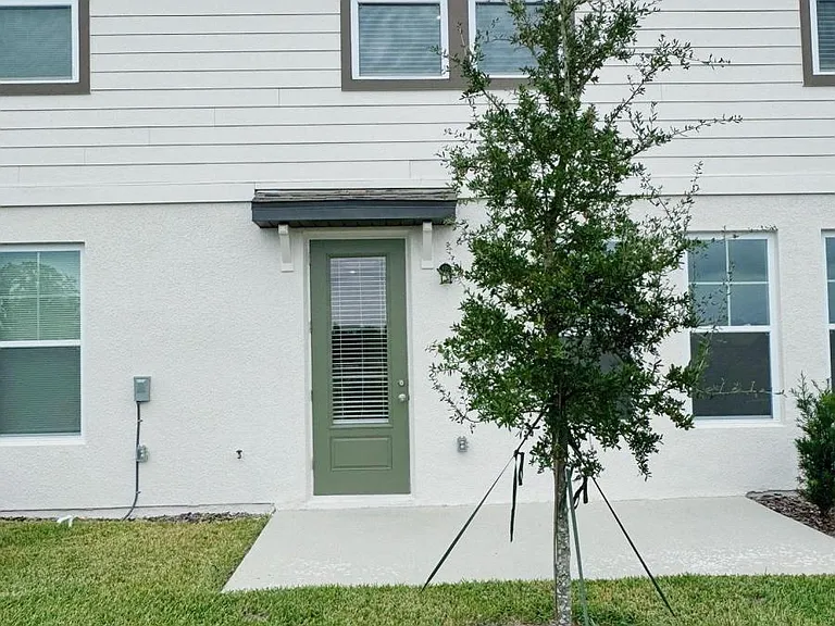 1838 Sanibel Dr — Photo 8