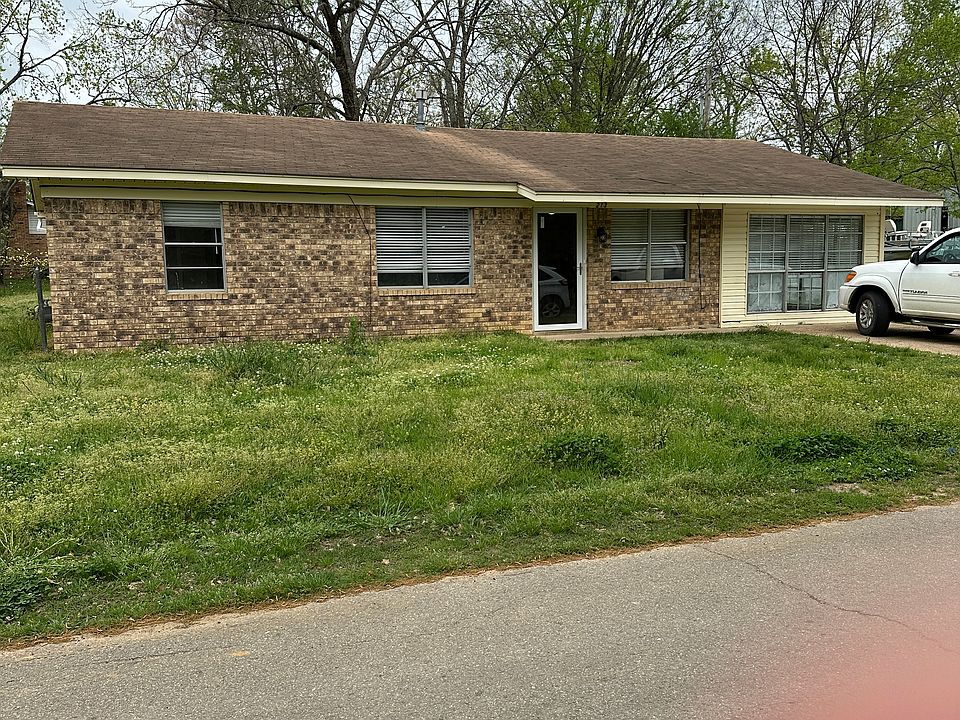 1st image of 213 S Crawford St