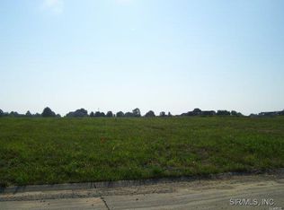 4104 Summer Oak Dr, Smithton, IL 62285