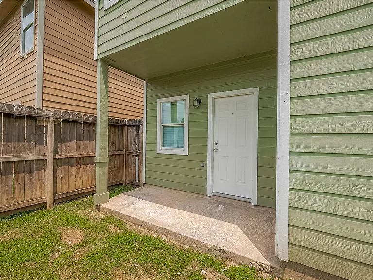 6623 Arabella St — Photo 36