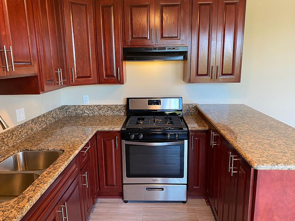 1st image of 23520 Arlington Ave #F