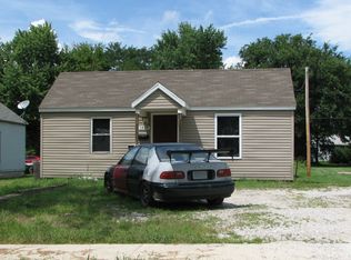 1727 W Florida St, Springfield, MO 65803