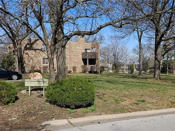 1716 E 97th St APT A, Kansas City, MO 64131