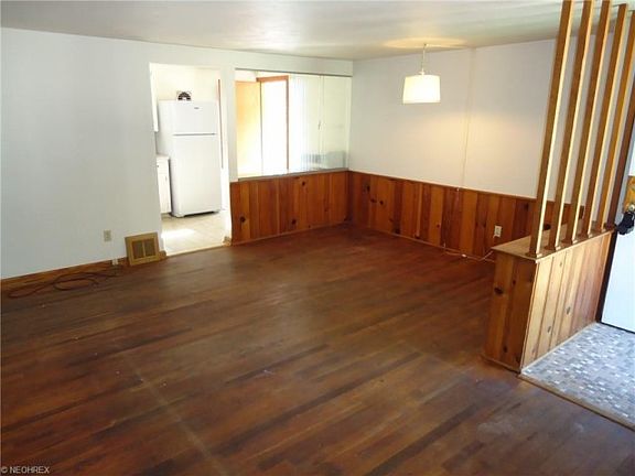 4th image of 119 Wolf Ave
