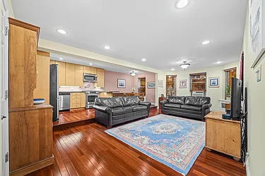 525 East 89th Street