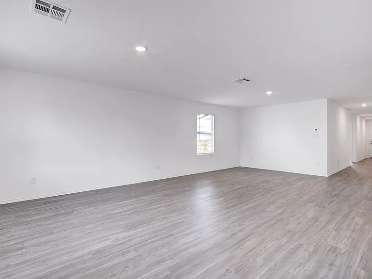 15003 Greenfield Ml — Photo 10