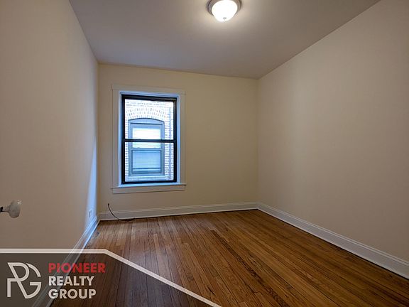 2nd image of 2651 N Spaulding Ave APT 1W