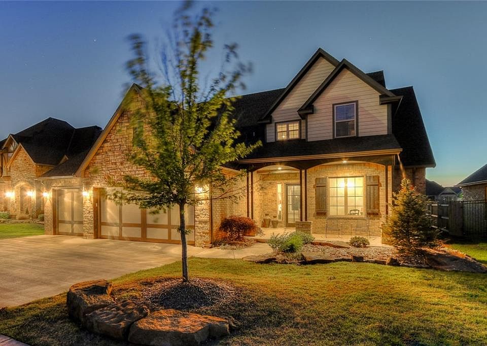 1st image of 15301 Salem Creek Pl