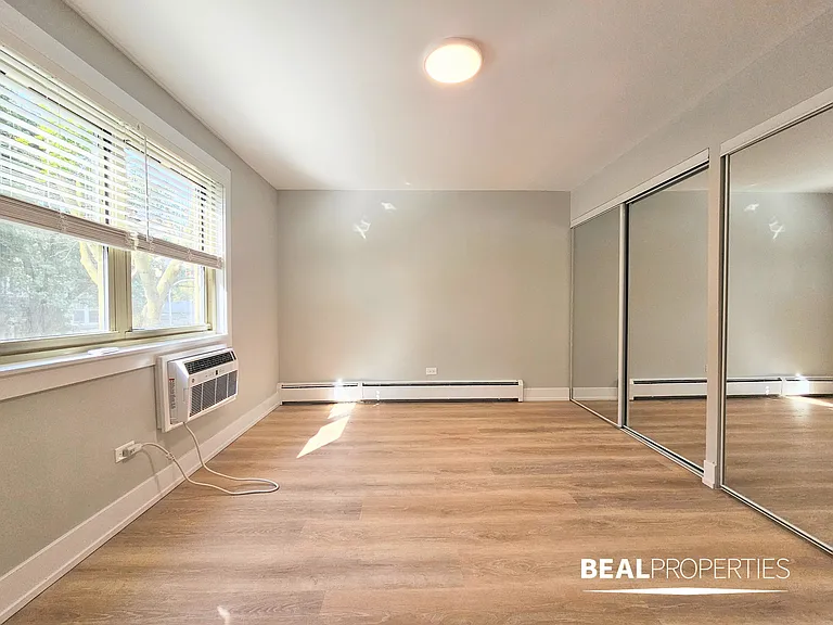 452 W Oakdale — Photo 69