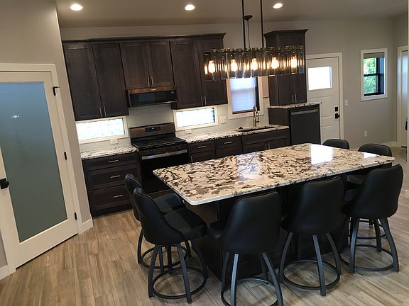 Close up of dining island (8 barstools are included)