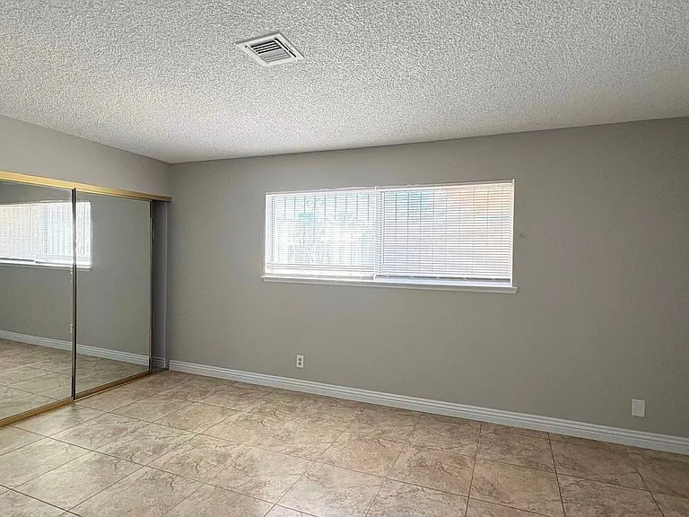 3564 Redwood St — Photo 12