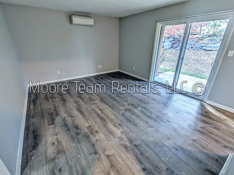 416 6th Ave W — Photo 8