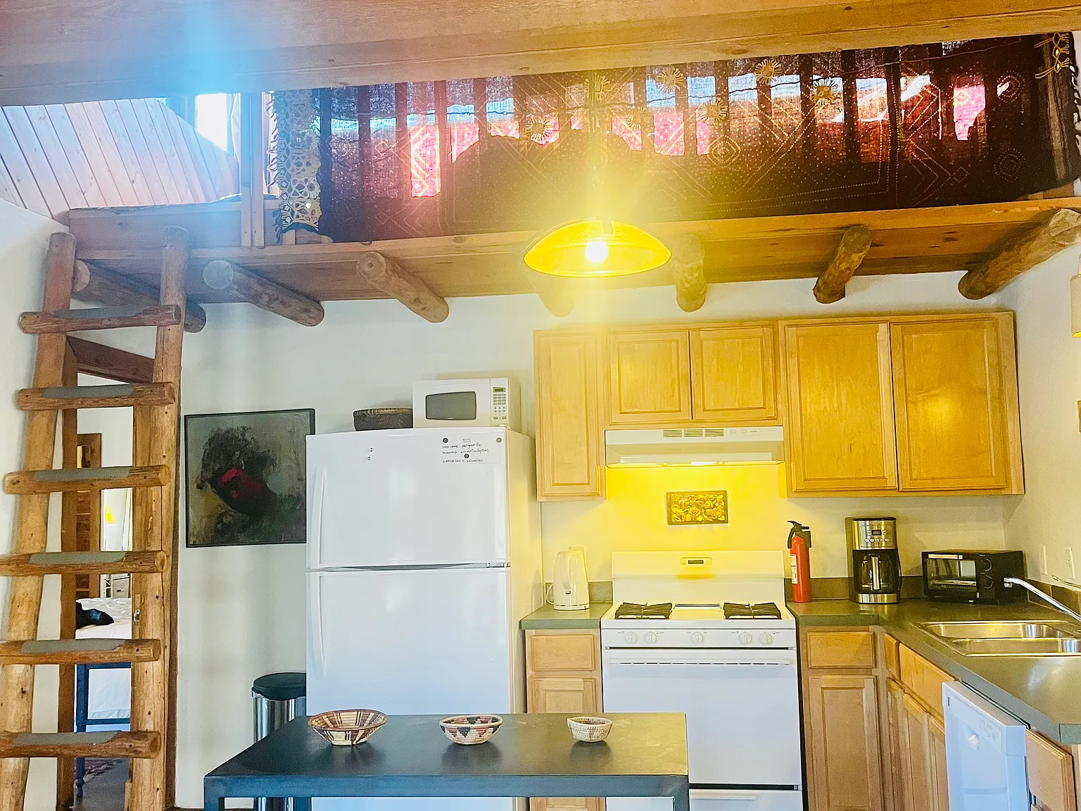 114 Upper Ranchitos Rd — Photo 3
