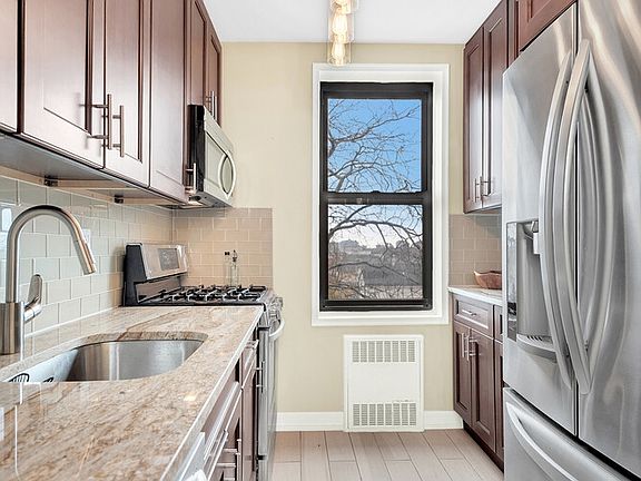 5th image of 1811 Ocean Pkwy APT 5L
