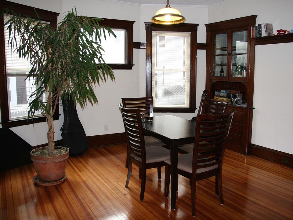 Formal dining room