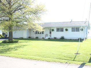 102 S Oliver St, Joy, IL 61260