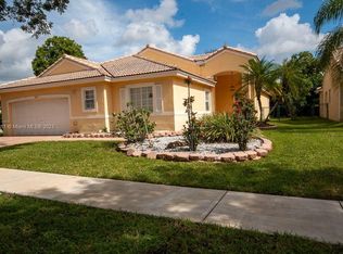 16227 SW 8th St, Pembroke Pines, FL 33027