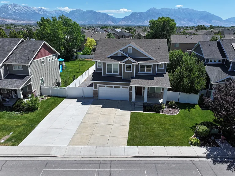 531 S Willow Xing — Photo 47