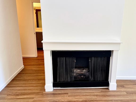 3rd image of 7777 Hollywood Blvd APT 312