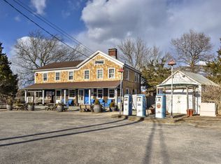 29 Old Stone Hwy, East Hampton, NY 11937