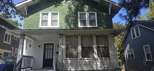 345 53rd St Photo 1
