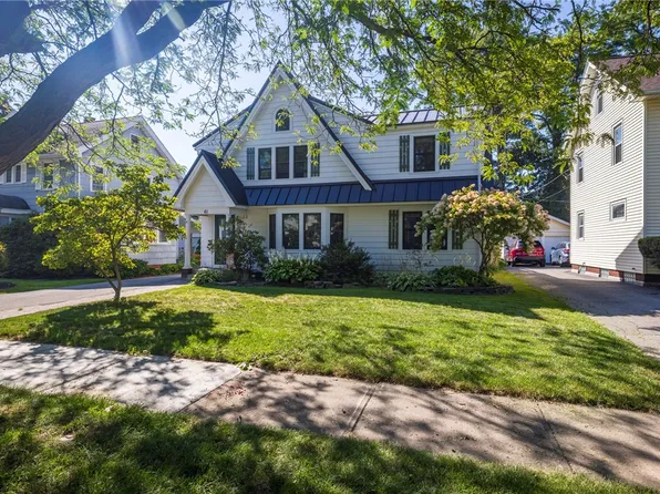 61 Wimbledon Rd, Rochester, NY 14617